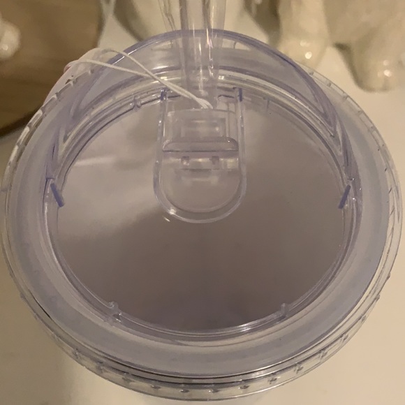 Brand New Super cute Dog Plastic Tumbler with Lid and straw. - Picture 5 of 9